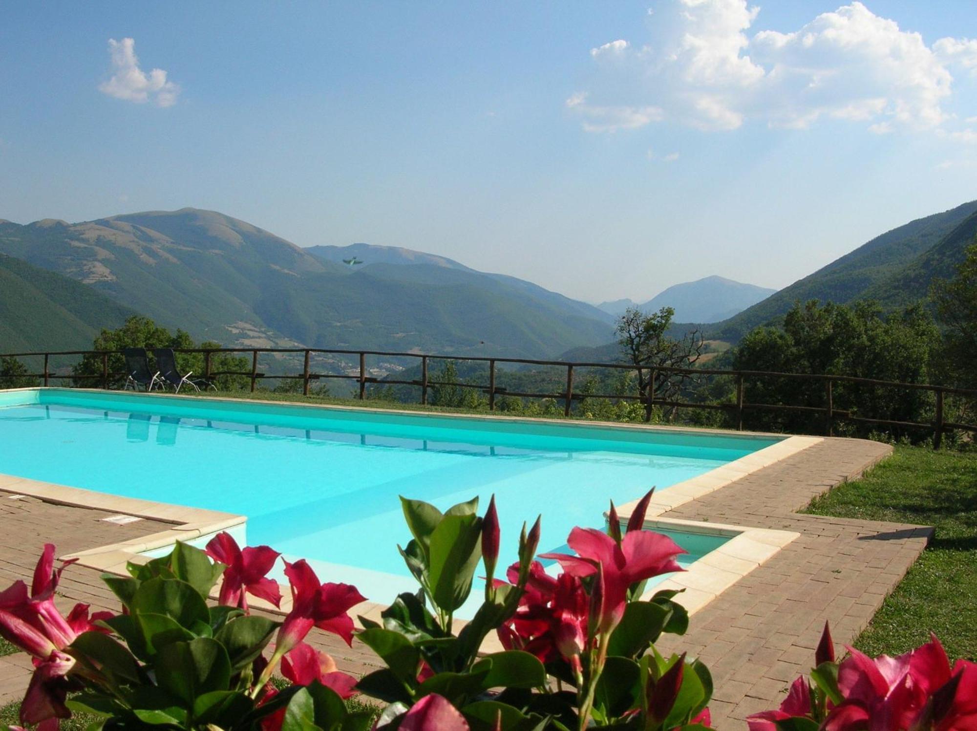 Vallo di Nera Agriturismo Roccagelli מראה חיצוני תמונה